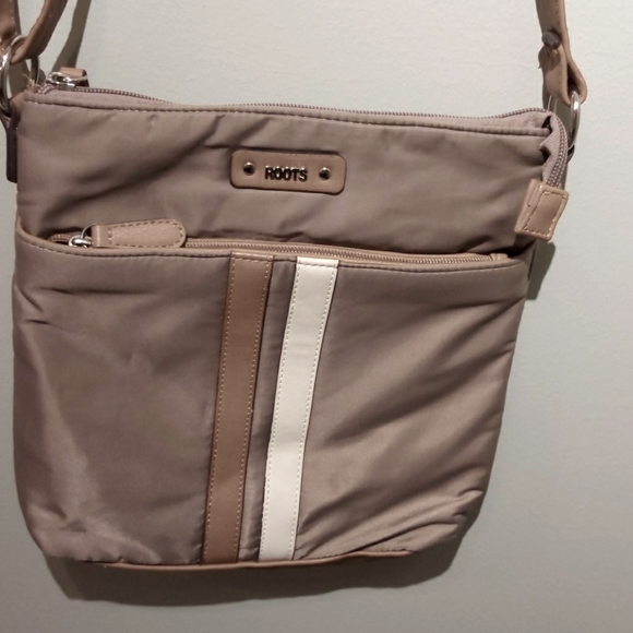 Roots Shoulder Bag - Picture 1 of 5
